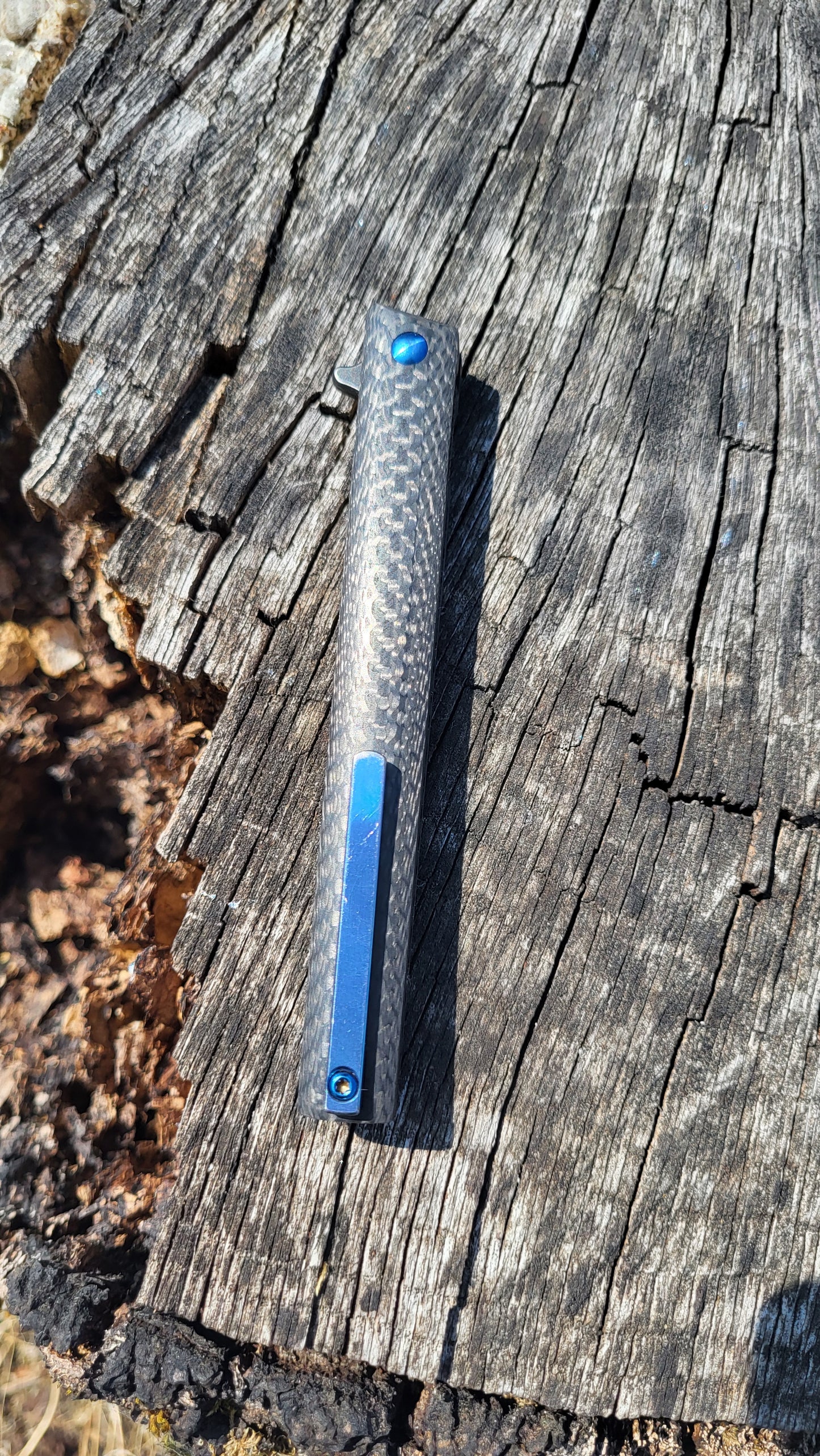 Solidus Carbon/M390