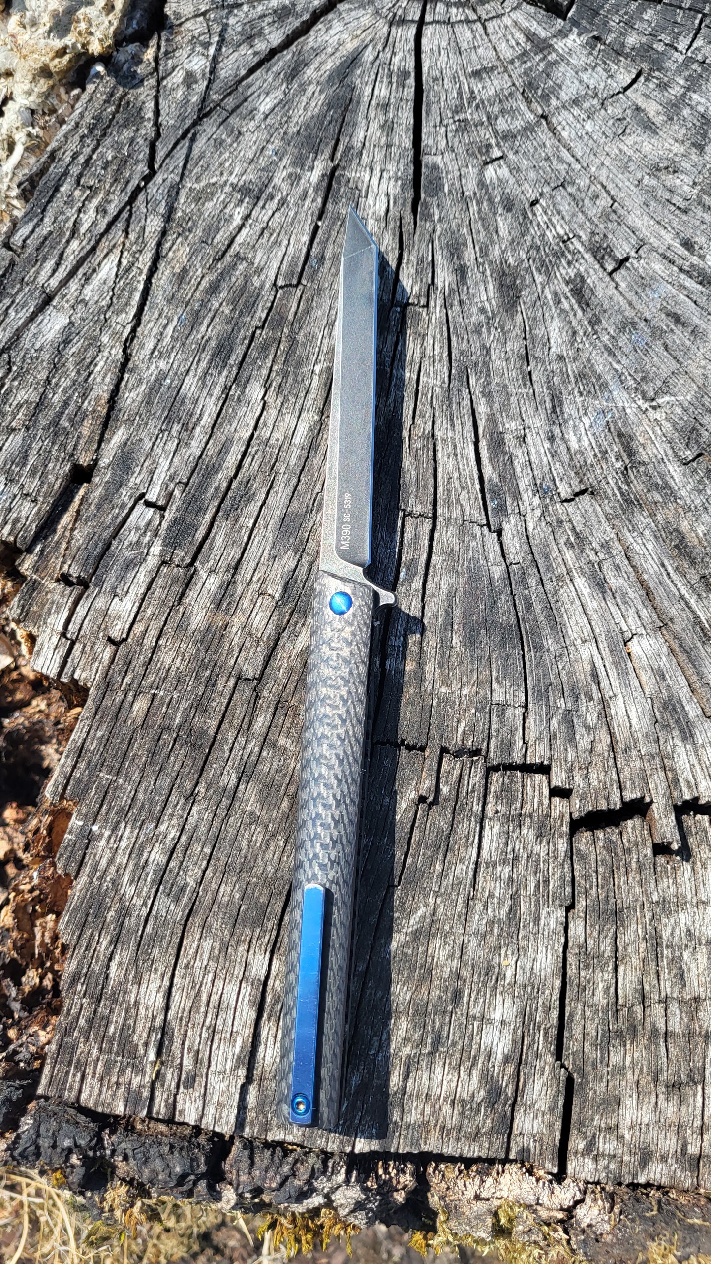 Solidus Carbon/M390