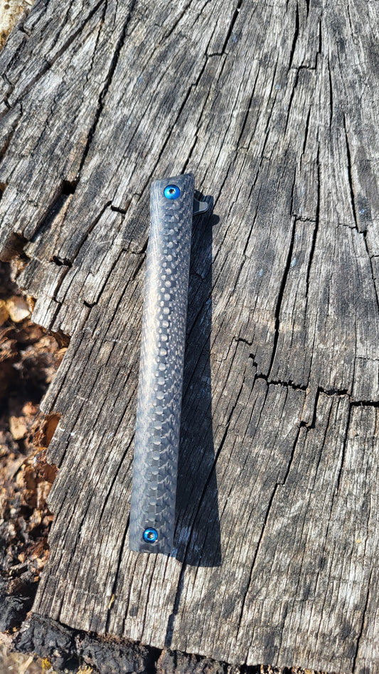 Solidus Carbon/M390