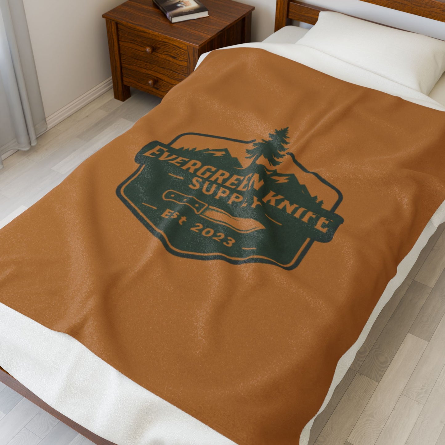 Evergreen Knife Supply Velveteen Plush Blanket — Outdoor Knife Logo Throw