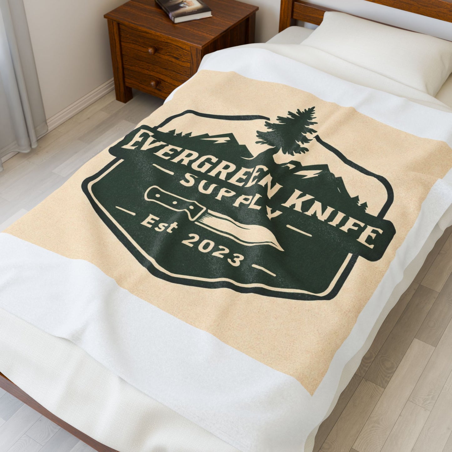 Evergreen Knife Supply Velveteen Plush Blanket — Outdoor Knife Logo Throw