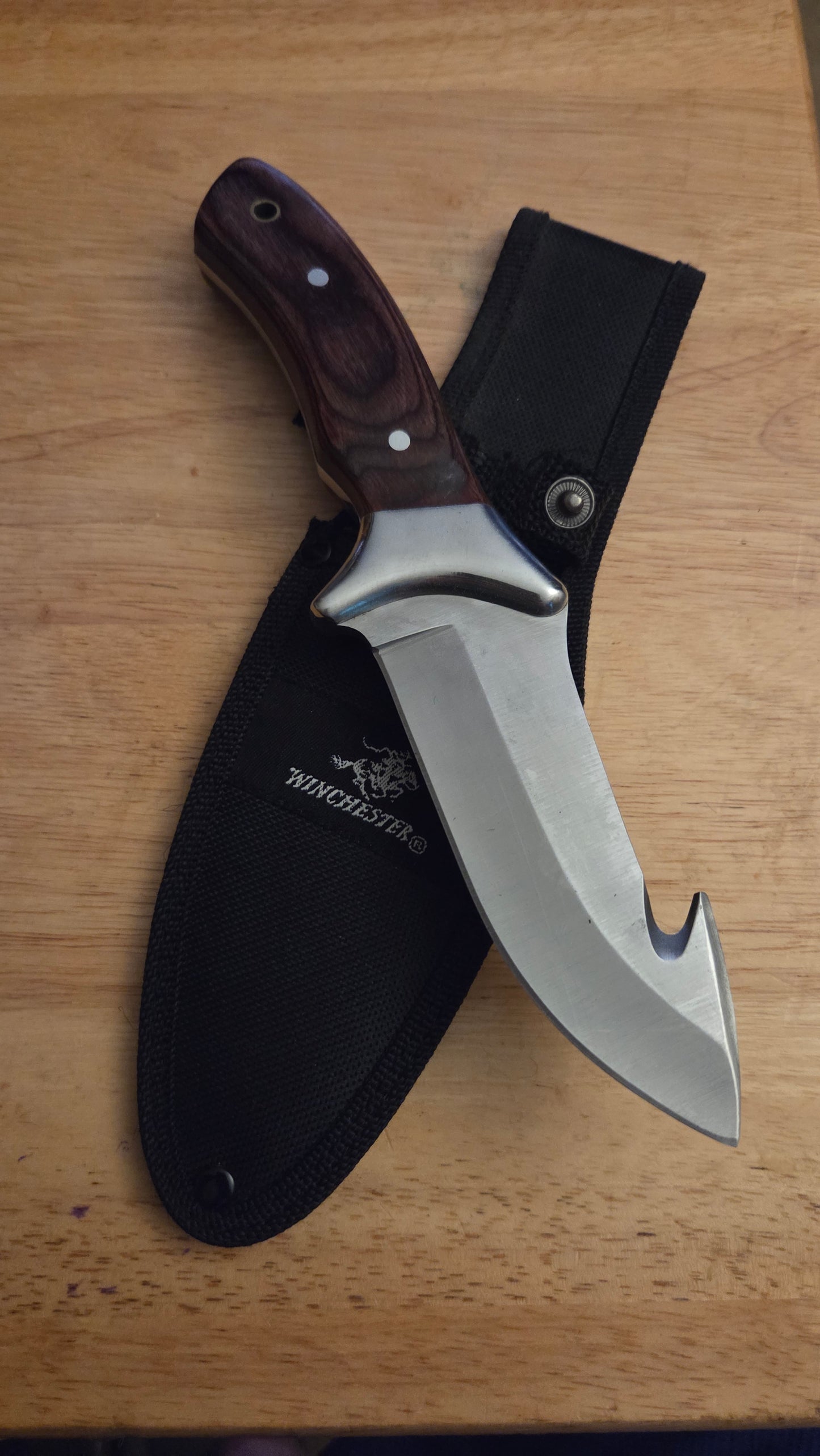 Winchester Pakka Wood Gut Hook Fixed Blade Knife