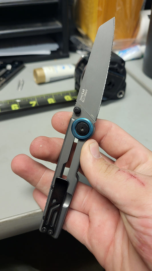 Kershaw Decibel